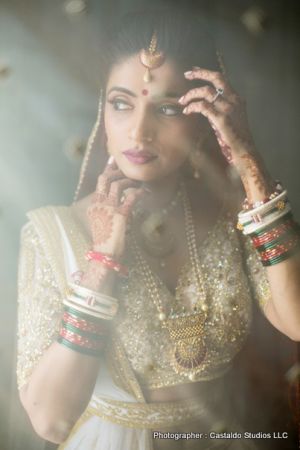 Astonishing bride with heena