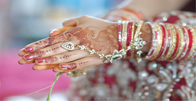 Mehndi on hands mehndi-on-hands