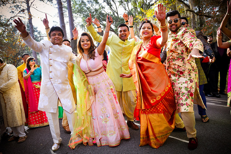 Indian Bride Dance with His Family In Baraat