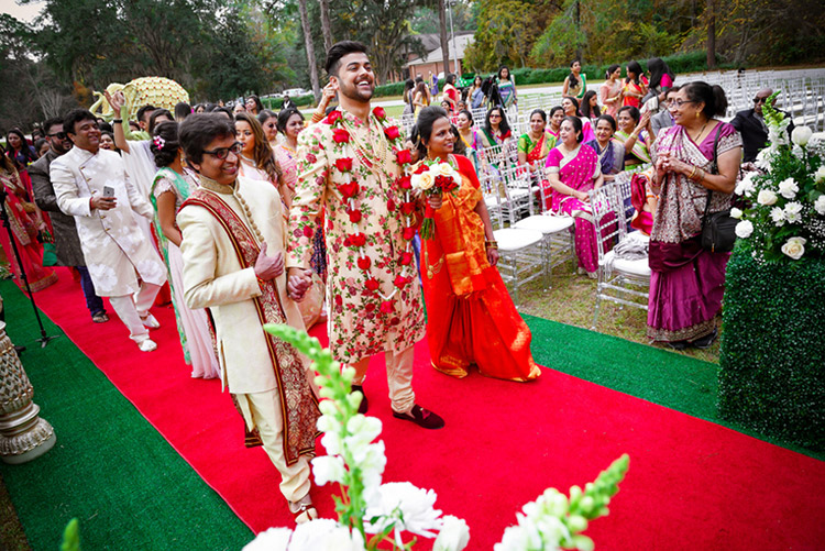 Grand Welcome of Indian Groom's Baraat