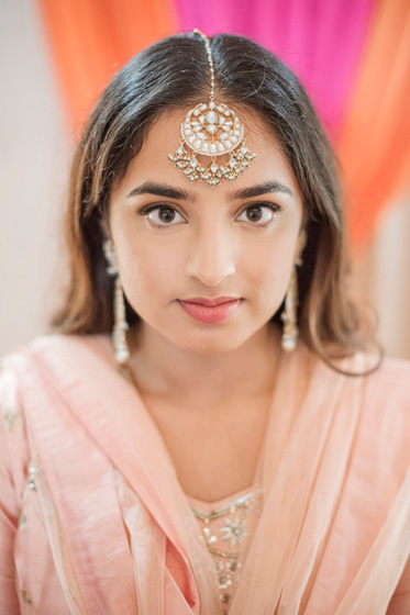 Indian Bride wore Mangtika