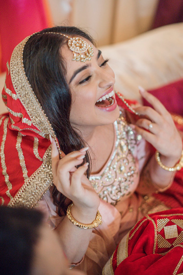Excellent Indian Bride's Photography by epagaFOTO