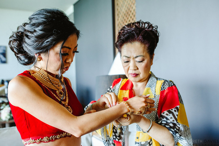 Indian Bride Wedding Pocha (Hand Accessories)