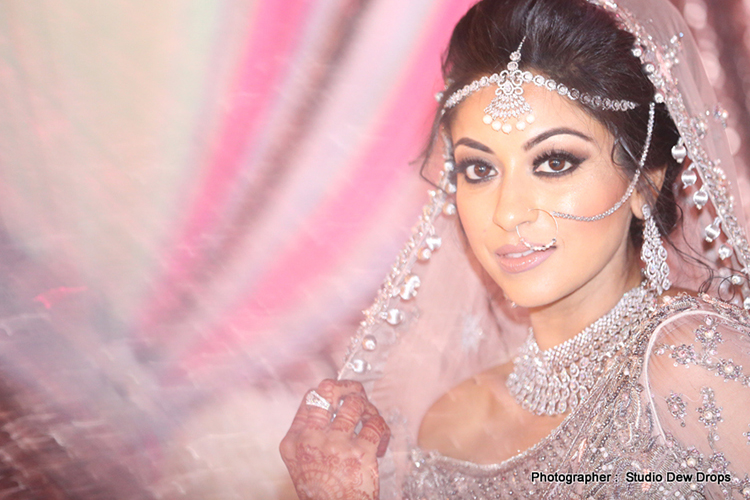 Enchanting Indian bride at her ceremony capture.