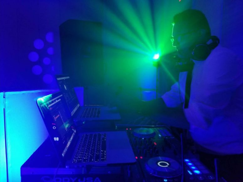 Green light DJ firoz Dudha