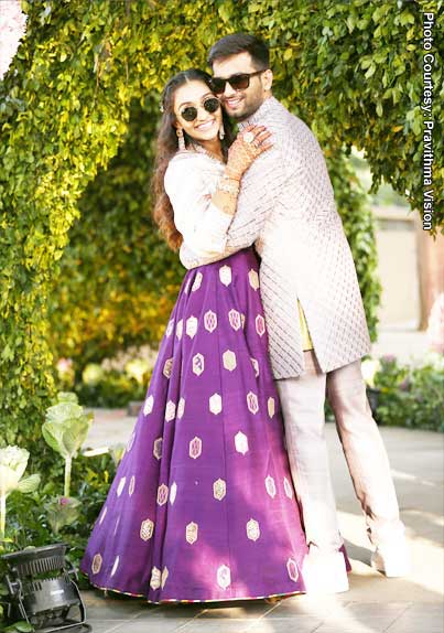 Lovely Sangeet outfit of Indian Couple