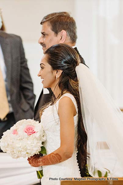 A Gorgeous Indian Bride with her Father Capture