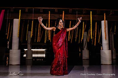 Amazing Bride dancing