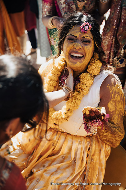 Indian bride wear Yellow flower Garland