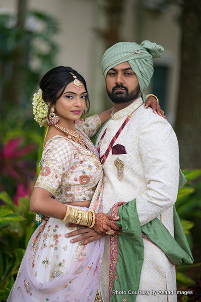 Green turban and dupatta look stunning