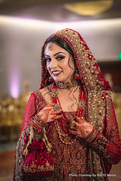 Gorgeous Indian bride