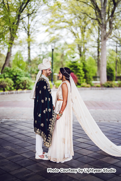 Indian bride mehndi by Anuja Wala