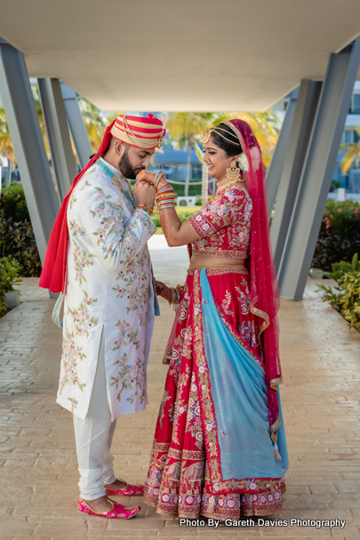 Unforgottable moment for Indian bride and groom